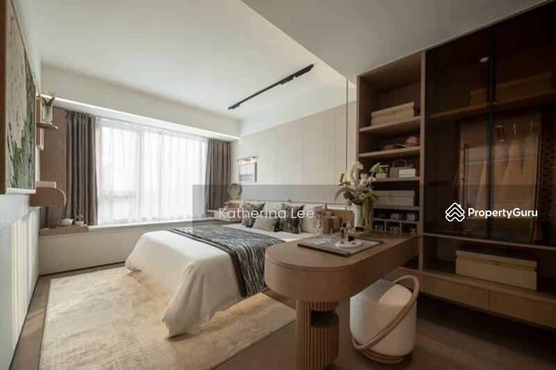 Mount Austin Condo /Free Furniture/Low Density/Free All legal fee