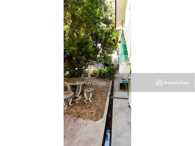 Untuk Dijual - Persiaran Midlands