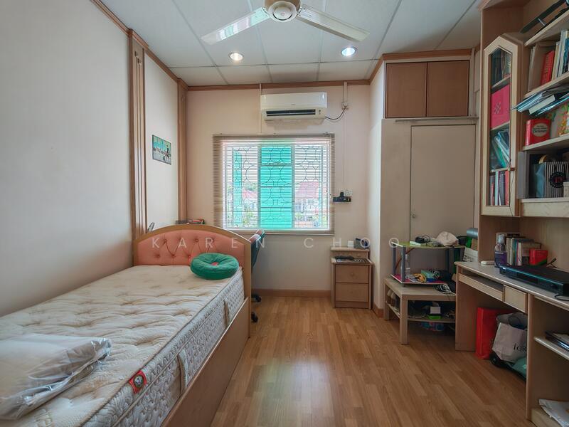 For Sale - Persiaran Midlands