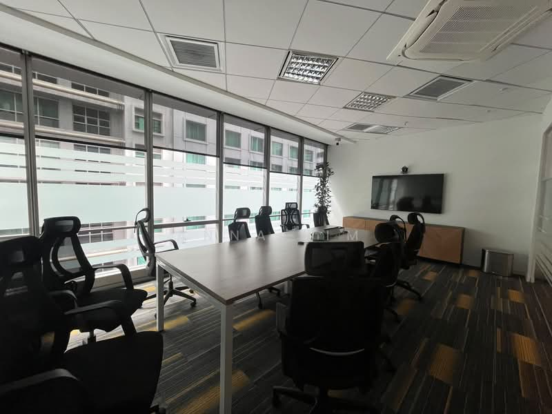 Office for Rent in KLCC (KL City Centre) - Anna Lim - Meeting Room - PropertyGuru.com.my