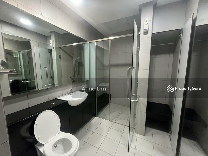 Executive washroom with shower facility