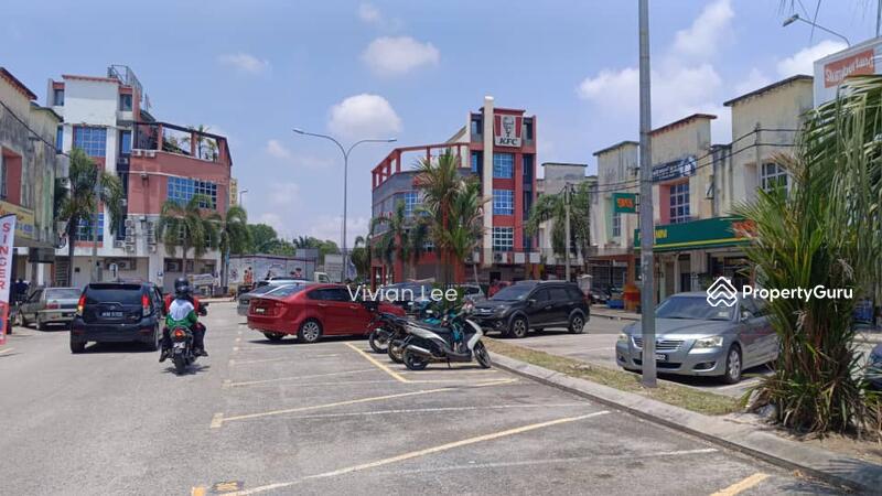 Untuk Dijual - Pusat Dagangan Deluxe,Jalan Deluxe