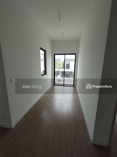 Rumah Berkembar untuk Dijual di Bandar Tropicana Aman (Telok Panglima Garang) - Alex Tong - PropertyGuru.com.my