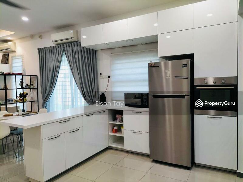 Corner lot Batu berendam Gangsa impian Freehold Melaka For Sale double