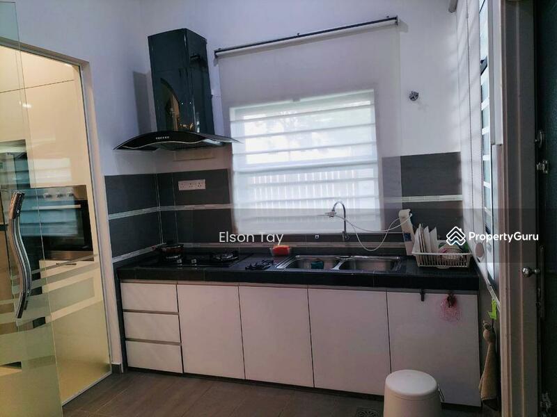 Corner lot Batu berendam Gangsa impian Freehold Melaka For Sale double