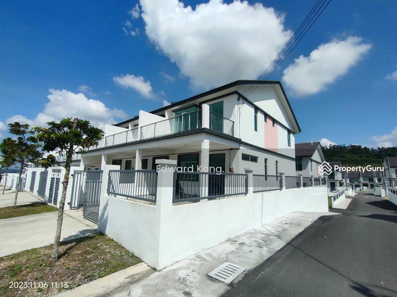Terrace house at Rawang, Jalan TSR 8, Rawang, Selangor, 4 Bedrooms