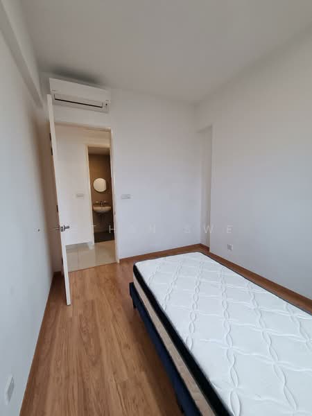 Servis Apartment untuk Dijual di East Parc @ Manjalara - Ethan Swe - Bedroom - PropertyGuru.com.my