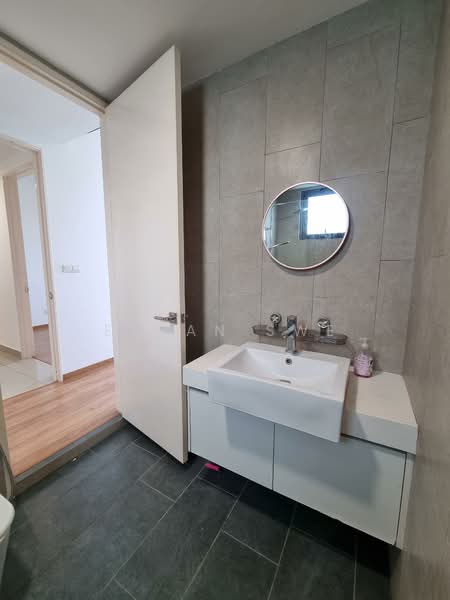 Servis Apartment untuk Dijual di East Parc @ Manjalara - Ethan Swe - Bathroom - PropertyGuru.com.my