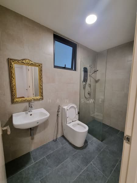 Servis Apartment untuk Dijual di East Parc @ Manjalara - Ethan Swe - Bathroom - PropertyGuru.com.my