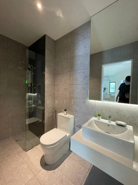 Kediaman Servis untuk Dijual di Twin Tower Residence - Darryl Kee - PropertyGuru.com.my