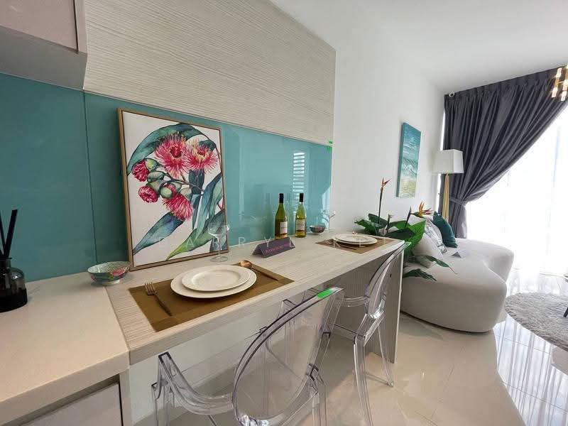 Kediaman Servis untuk Dijual di Twin Tower Residence - Darryl Kee - PropertyGuru.com.my