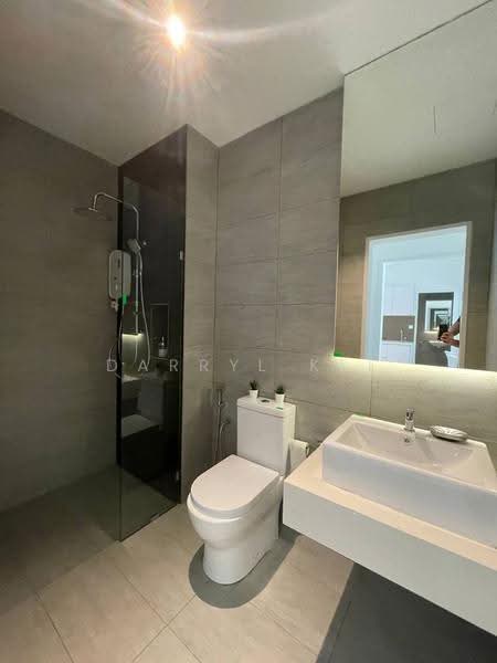 Kediaman Servis untuk Dijual di Twin Tower Residence - Darryl Kee - PropertyGuru.com.my