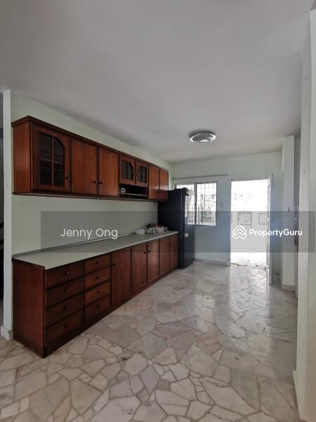 For Sale - 3 Sty House At Cangkat Ria, Batu Ferringhi Penang For Sale