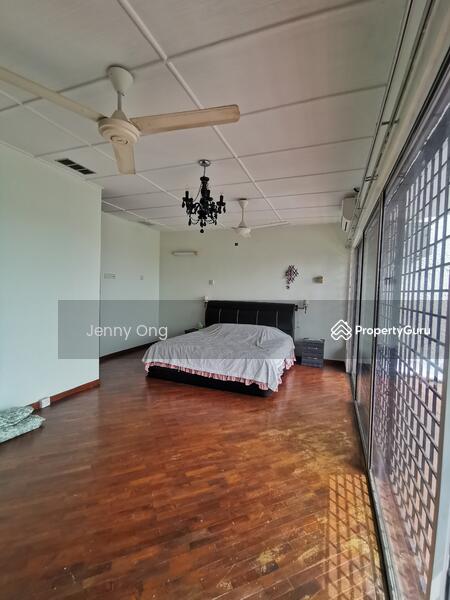 For Sale - 3 Sty House At Cangkat Ria, Batu Ferringhi Penang For Sale