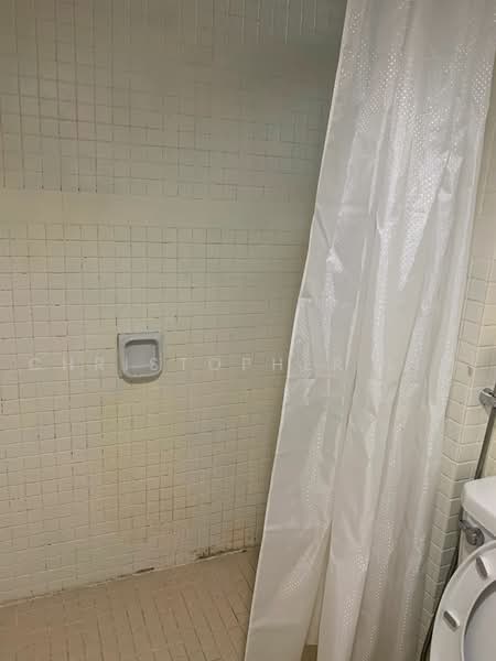 Kondominium untuk Dijual di Kampung Warisan - Christopher Lim - Bathroom - PropertyGuru.com.my