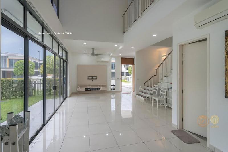 Semi-Detached House for Sale in Setia Alam (Selangor) - Jason Tan - Living Room - PropertyGuru.com.my