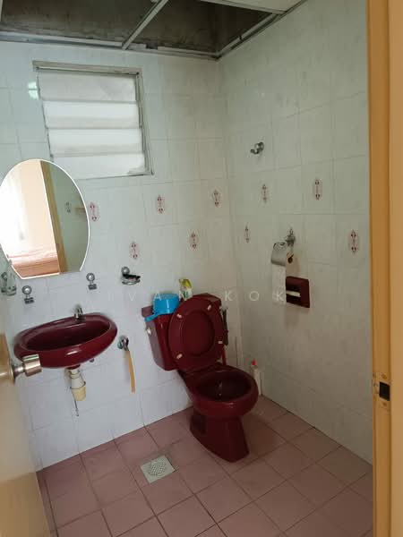 Kondominium untuk Dijual di Puncak Seri Kelana - Ivan Kok - Bathroom - PropertyGuru.com.my
