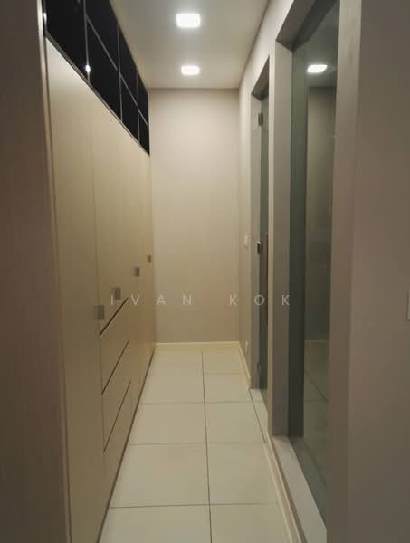 Servis Apartment untuk Dijual di Uptown Residences - Ivan Kok - Corridor - PropertyGuru.com.my