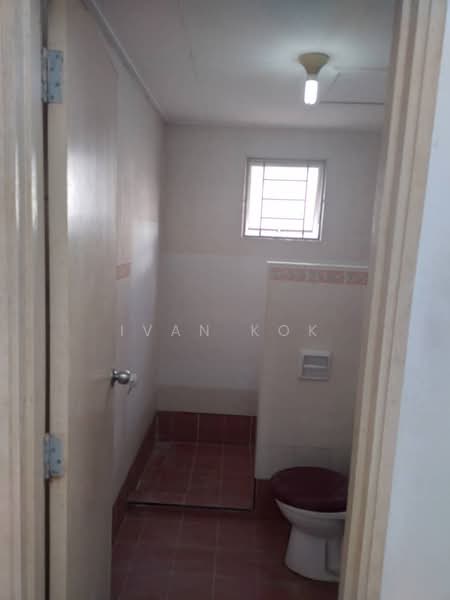 Kondominium untuk Dijual di Casa Damansara - Ivan Kok - Bathroom - PropertyGuru.com.my
