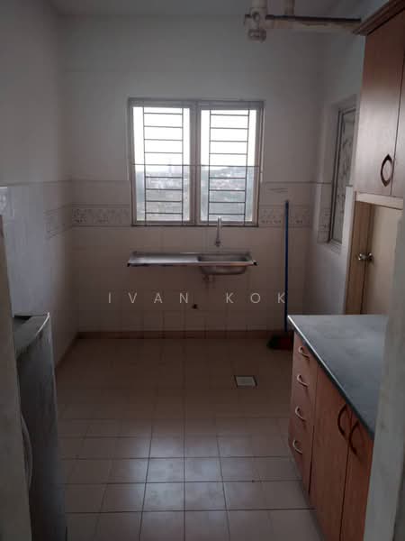 Kondominium untuk Dijual di Casa Damansara - Ivan Kok - Kitchen - PropertyGuru.com.my