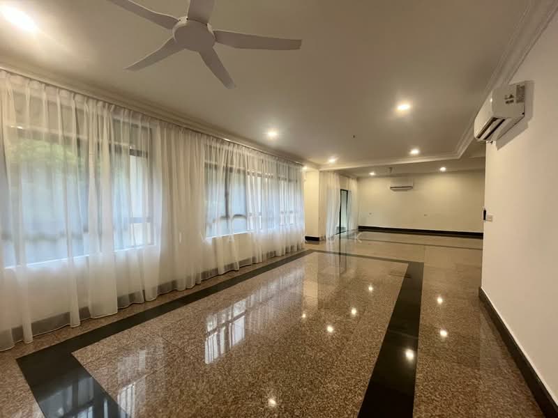 Kondominium untuk Dijual di 1 Bukit Utama - Ivan Kok - Living Room - PropertyGuru.com.my