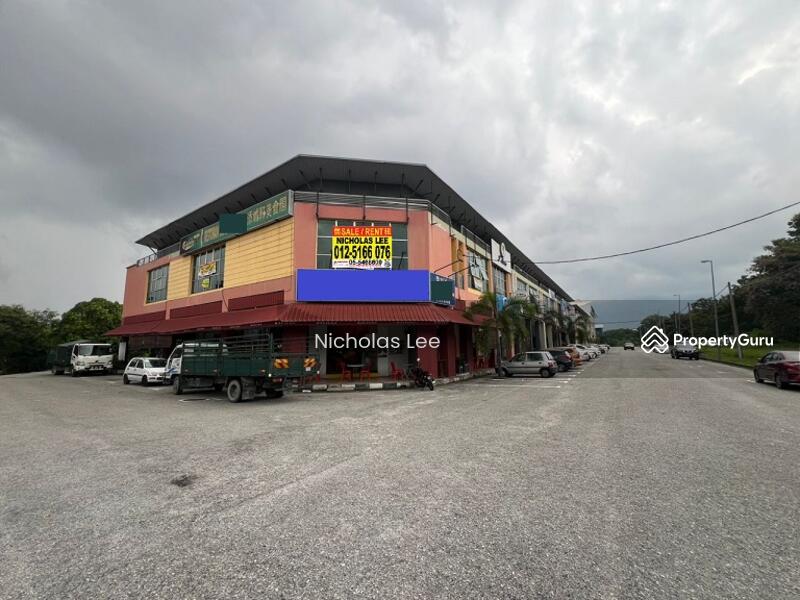Untuk Dijual - Double Storey Corner Shop at Menglembu