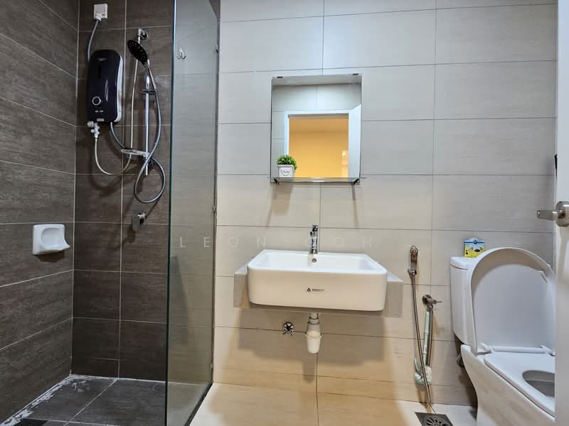 Service Residence for Rent at Gravit8, Klang - Leon Goh - Bathroom - PropertyGuru.com.my