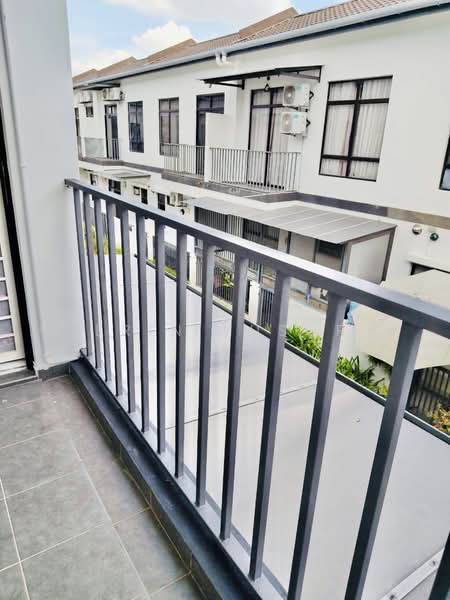 2-storey Terraced House for Rent in Eco Grandeur (Puncak Alam) - Erin Yusof - Balcony - PropertyGuru.com.my