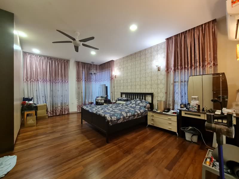 Semi-Detached House for Sale in Seri Kembangan (Selangor) - Emmy Yap - Bedroom - PropertyGuru.com.my
