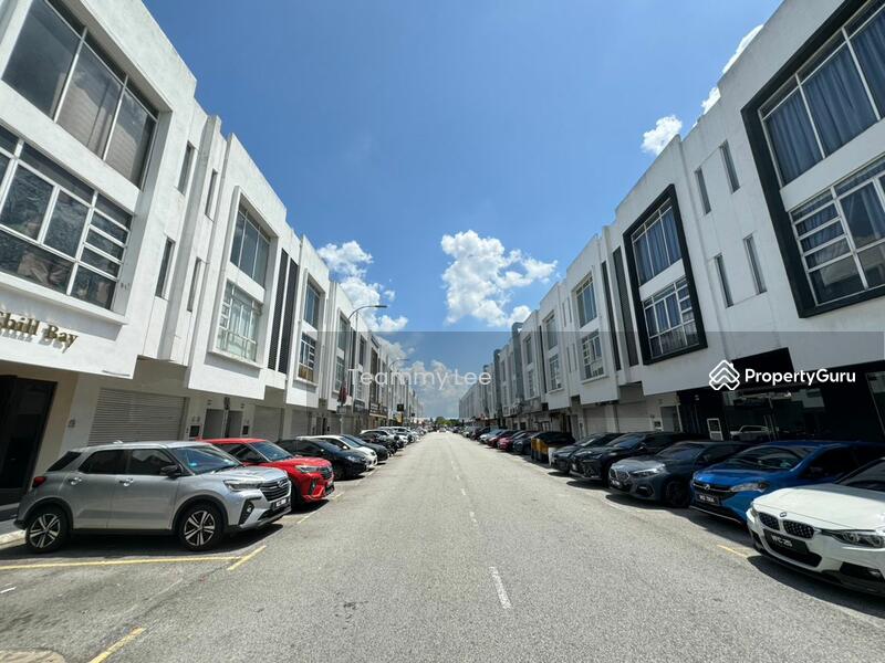 For Sale - {66860sf} 2.5sty with Basement Floor Shop Office Cheras Selatan 118, Balakong Dataran C180