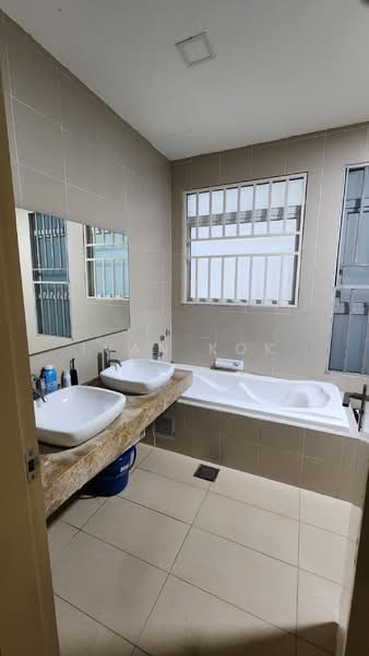 Kondominium untuk Dijual di Amaya Saujana - Ivan Kok - Bathroom - PropertyGuru.com.my