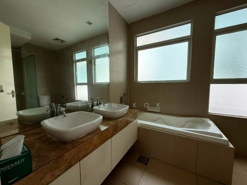 Kondominium untuk Dijual di Amaya Saujana - Ivan Kok - Bathroom - PropertyGuru.com.my