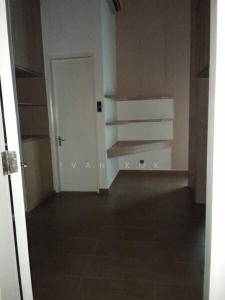 For Sale - Amaya Saujana