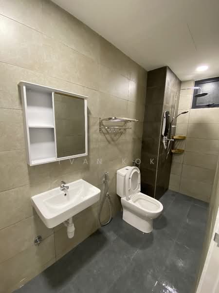 Kondominium untuk Dijual di Puncak Nusa Kelana - Ivan Kok - Bathroom - PropertyGuru.com.my
