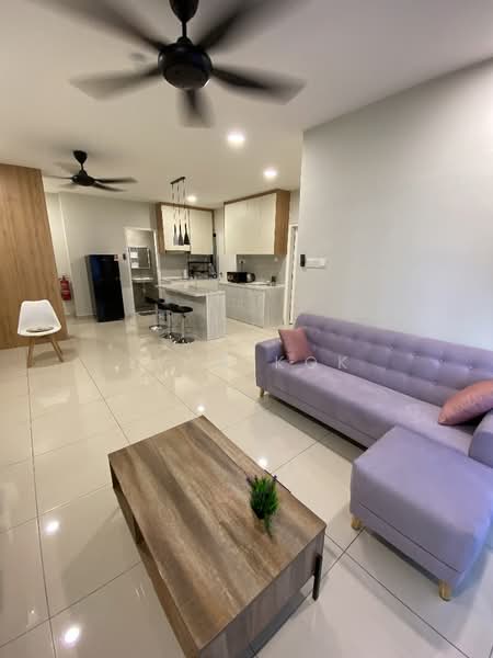 Kondominium untuk Dijual di Puncak Nusa Kelana - Ivan Kok - Living Room - PropertyGuru.com.my