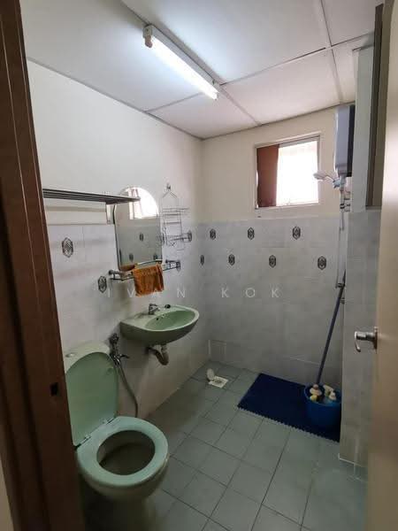 Condominium for Sale at Puncak Nusa Kelana - Ivan Kok - Bathroom - PropertyGuru.com.my