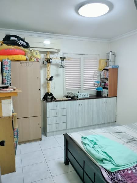 Kondominium untuk Dijual di Puncak Nusa Kelana - Ivan Kok - Bedroom - PropertyGuru.com.my