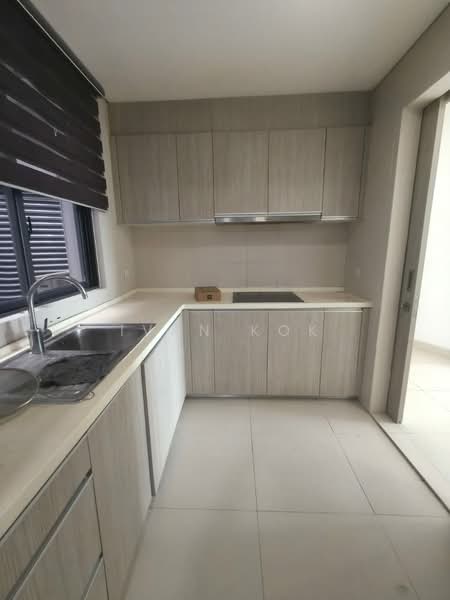 Servis Apartment untuk Dijual di Aragreens - Ivan Kok - Kitchen - PropertyGuru.com.my