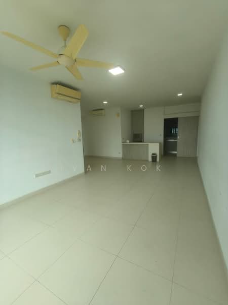Servis Apartment untuk Dijual di Aragreens - Ivan Kok - Living Room - PropertyGuru.com.my