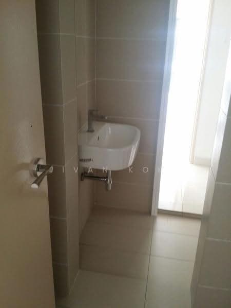 Service Residence for Sale at Maisson - Ivan Kok - Bathroom - PropertyGuru.com.my