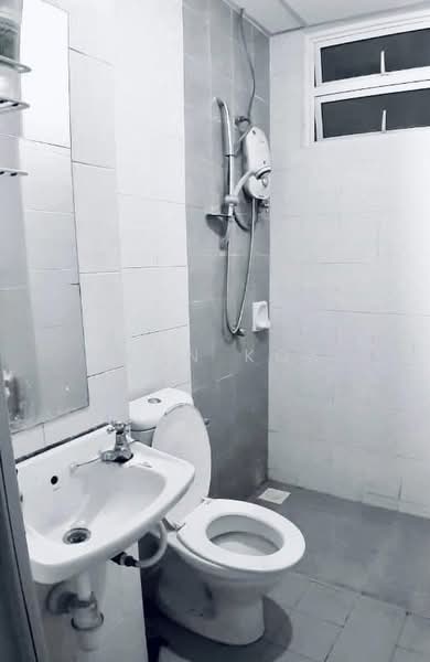 Kondominium untuk Dijual di Sterling - Ivan Kok - Bathroom - PropertyGuru.com.my