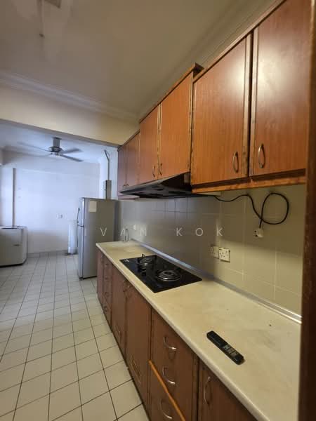 Kondominium untuk Dijual di Riana Green Condominium - Ivan Kok - Kitchen - PropertyGuru.com.my