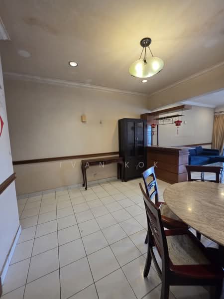 Kondominium untuk Dijual di Riana Green Condominium - Ivan Kok - Dining Room - PropertyGuru.com.my