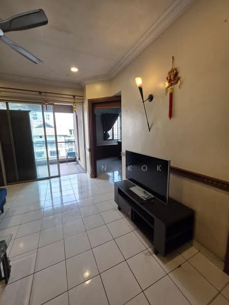 Kondominium untuk Dijual di Riana Green Condominium - Ivan Kok - Living Room - PropertyGuru.com.my