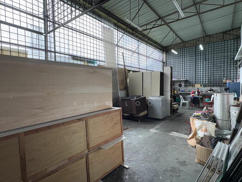 For Rent - Perindustrian Taman University