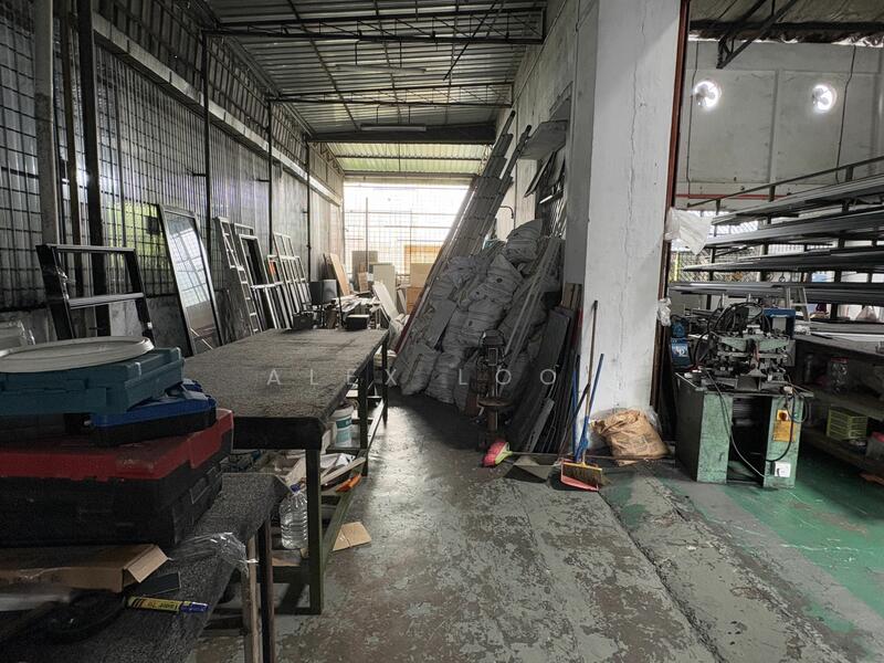 For Rent - Perindustrian Taman University