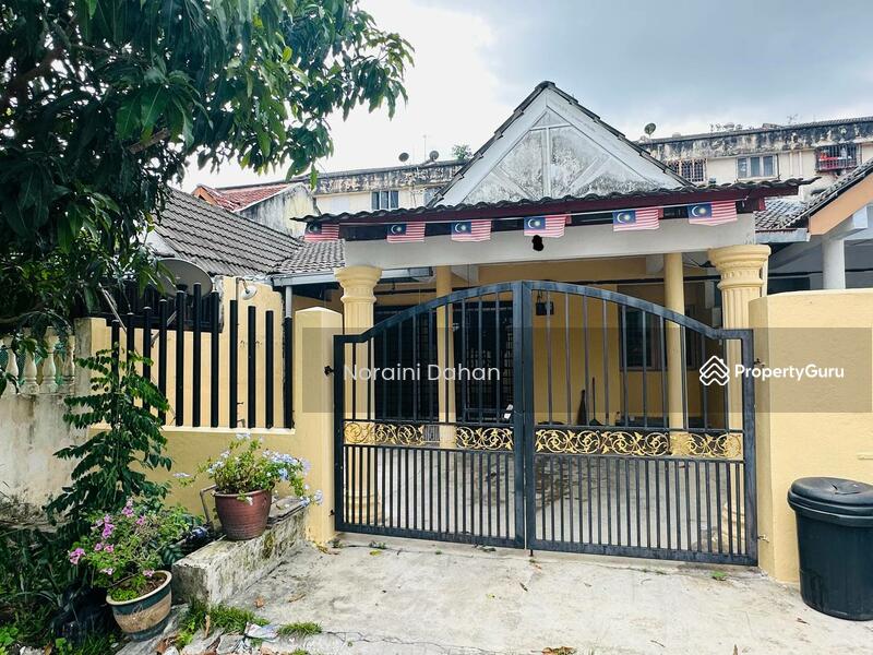 SINGLE STOREY HOUSE TAMAN PINGGIRAN BATU CVAES RENOVATED, TAMAN PINGGIRAN BATU CAVES GOMBAK