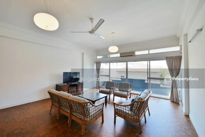 Untuk Dijual - Earls Court