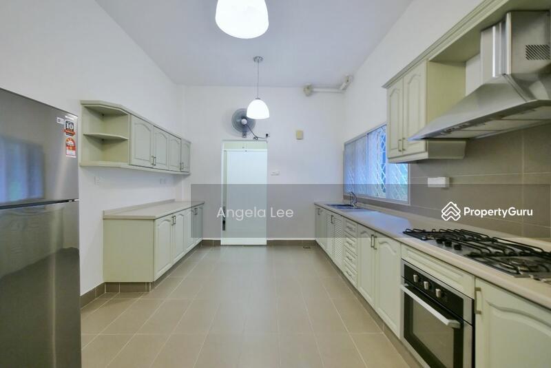 Untuk Dijual - Earls Court
