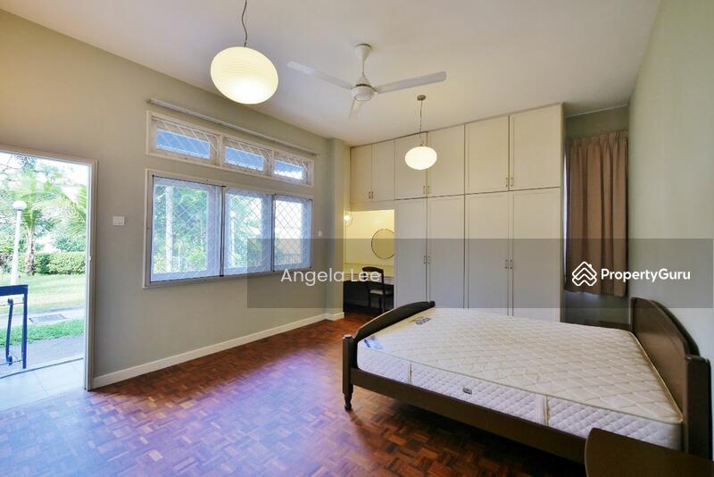Untuk Dijual - Earls Court